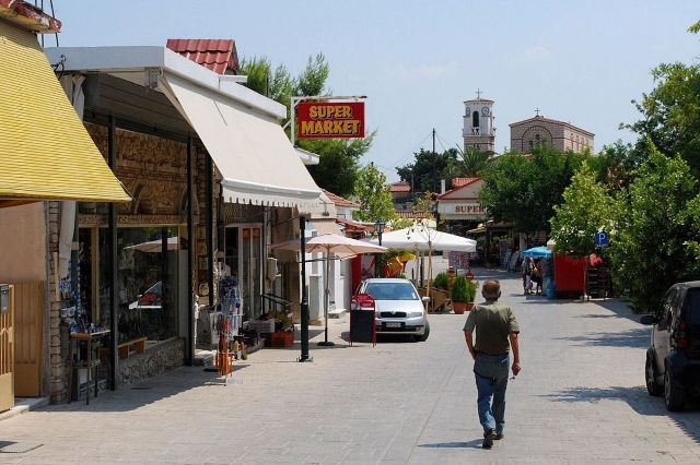 Ancient Corinth - Village centre